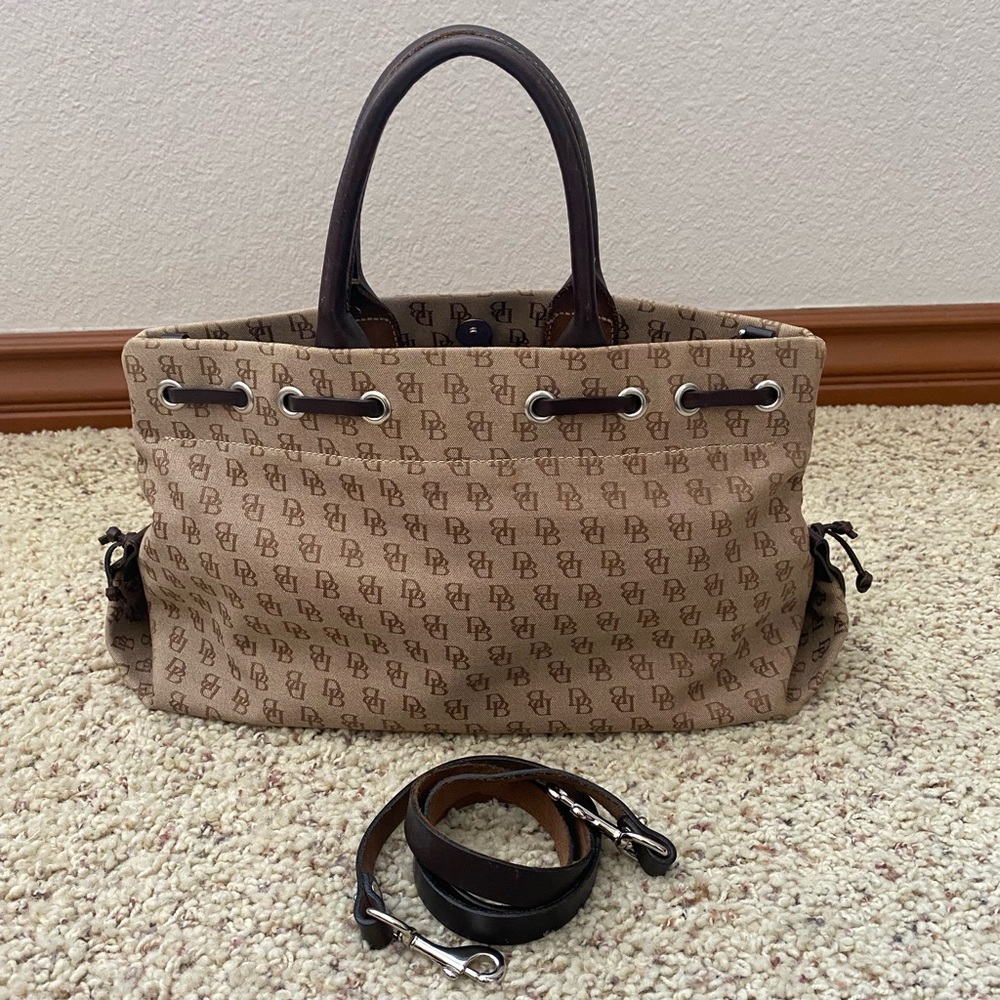 ❤️ Dooney & Bourke Bag - Picture 2 of 12